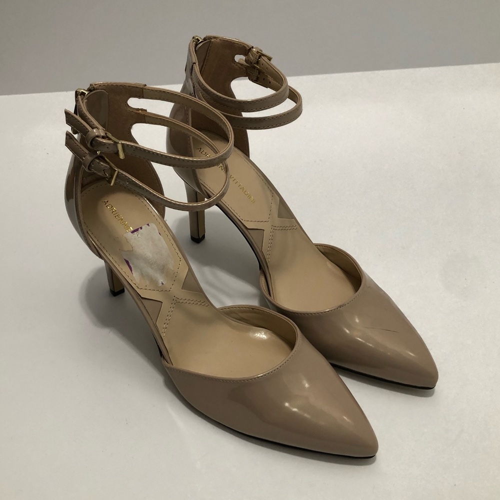 Adrienne Vittadini Nevi Heel